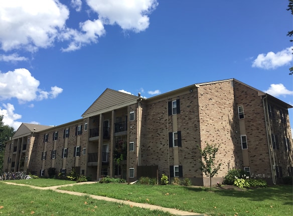 Manor Crossing Apartments - West Chester, PA