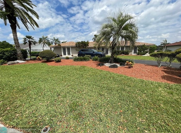 2601 NW 112th Ave - Coral Springs, FL