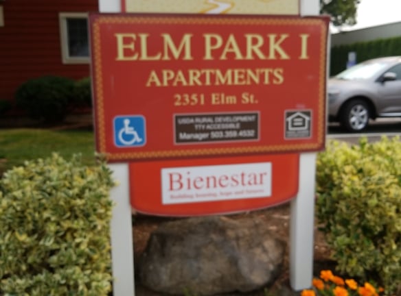 Elm Park Apartments - Forest Grove, OR