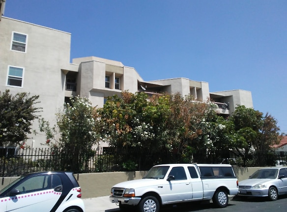 Stevenson Manor Apartments - Los Angeles, CA