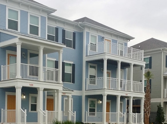 Villas On The Strand - Galveston, TX