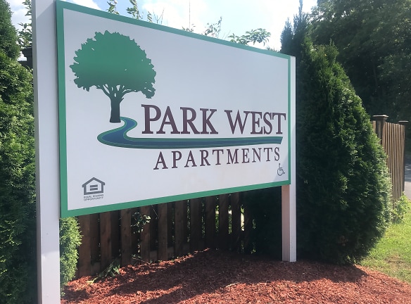 Park West Apartments - Vernon Rockville, CT