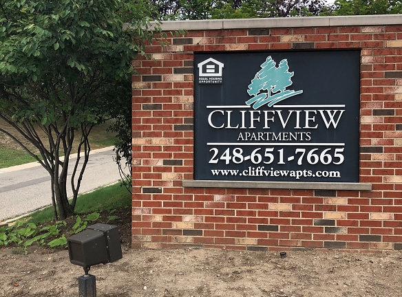 Cliffview Apartments - Rochester Hills, MI