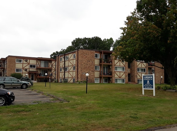 Knollwood Oaks Apartments - Hopkins, MN