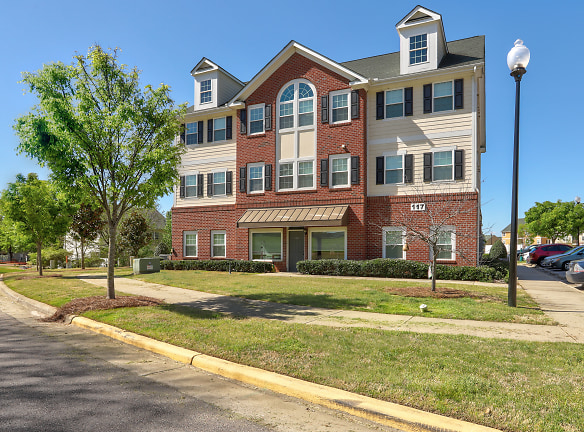 Riverwood Villas Apartments - Clayton, NC