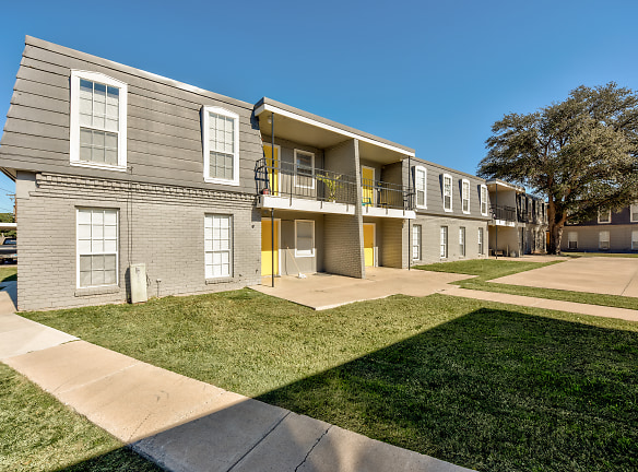 Wildwood Terrace Apartments - Odessa, TX