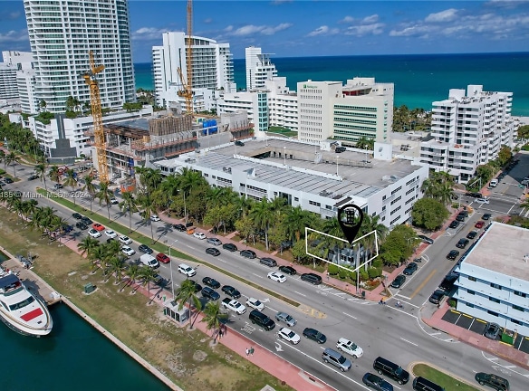 4332 Collins Ave #201 - Miami Beach, FL
