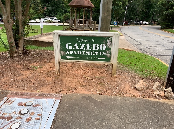 Gazebo Apartments - Auburn, AL