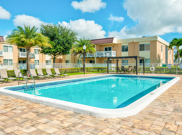 Windsor Forest Apartments - Pompano Beach, FL
