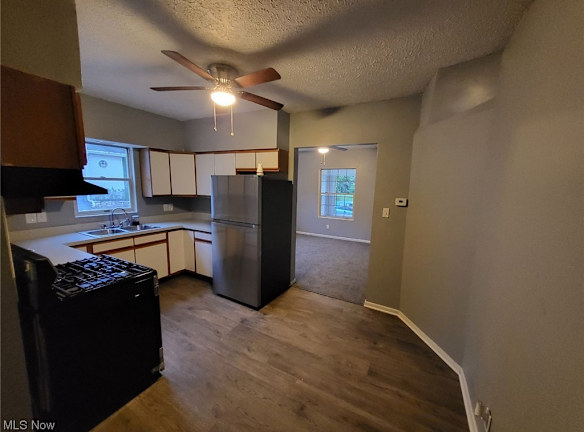 1224 Pondview Ave #2 - Akron, OH