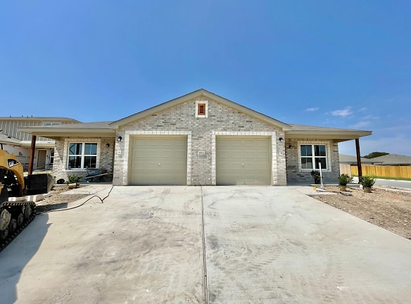 1802 Montell St - Copperas Cove, TX
