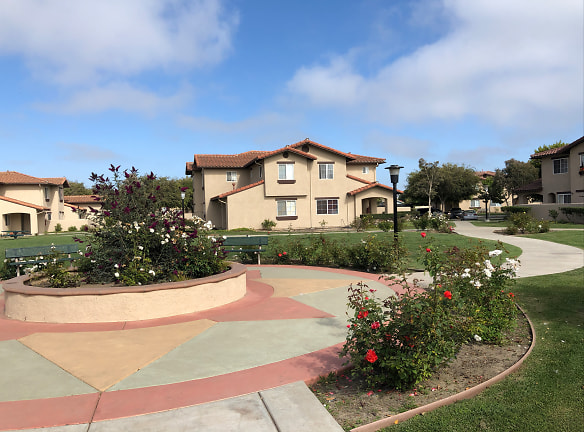 Riverview Townhomes Apartments - Guadalupe, CA