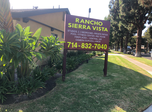 Rancho Sierra Vista Apartments - Tustin, CA
