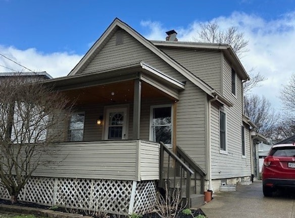 1059 Jean Ave - Akron, OH