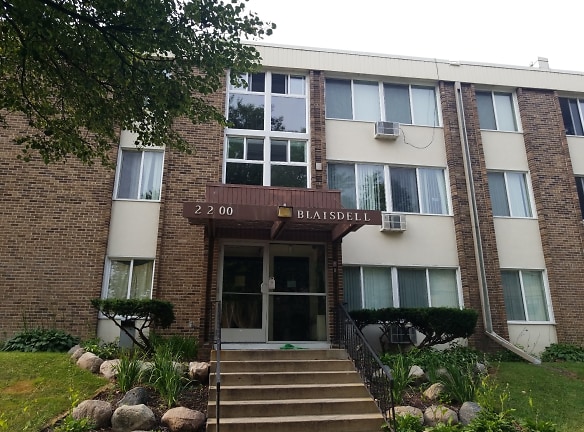 2200 Blaisdell Apartments - Minneapolis, MN
