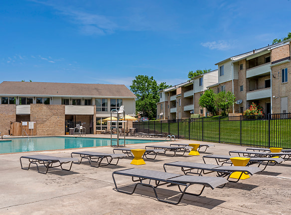 The Apartments At Saddle Brooke - Cockeysville, MD