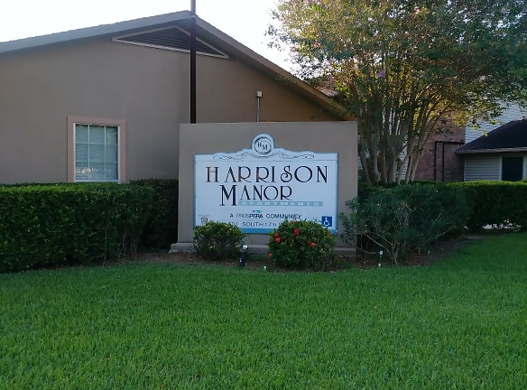 Harrison Manor Apartments - Harlingen, TX