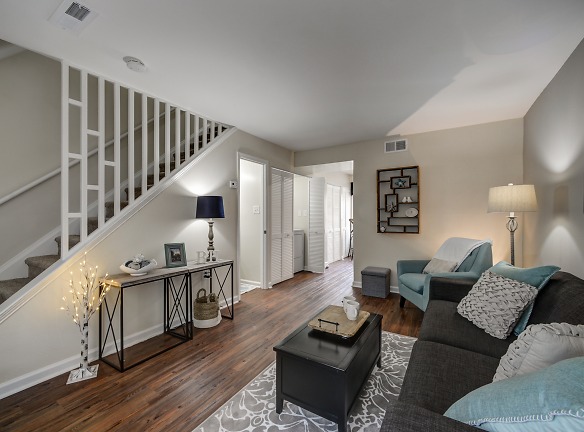 Brookhill Townhouse Apartments - Raleigh, NC