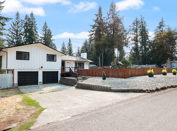 8407 Lake Forest Dr SE - Olympia, WA