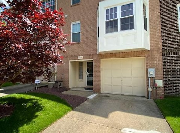 11438 Encore Dr - Silver Spring, MD