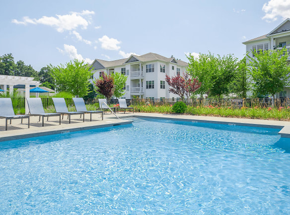 The Pointe At Dorset Crossing - Simsbury, CT