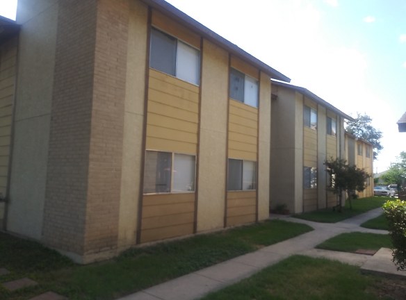 Boxwood Apartments - San Antonio, TX