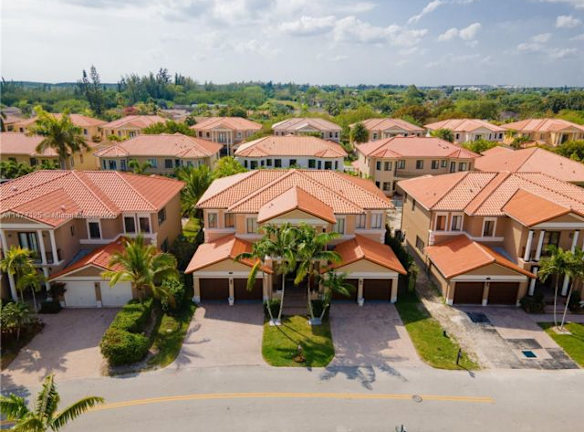 7854 SW 195th St - Cutler Bay, FL