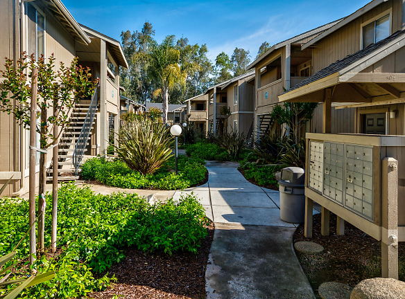 Village Meadows Apartments - Merced, CA