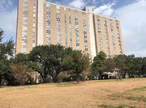 Rebekah Baines Johnson Center Apartments - Austin, TX