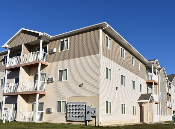2031 33rd St NW unit Parkview - Minot, ND