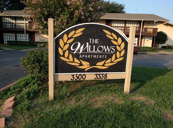 Willows, The Apartments - Irving, TX