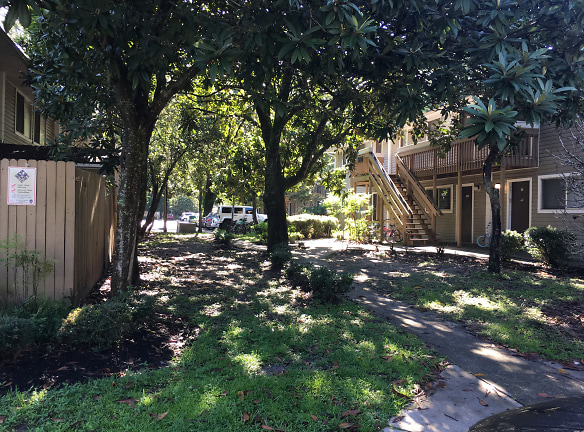 South West Villas Apartments - Gainesville, FL