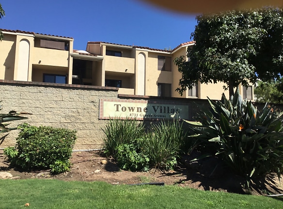 Towne Villas Apartments - Santee, CA