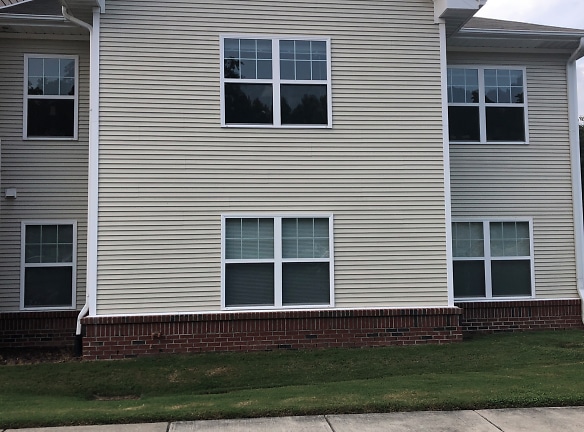 Wakefield Manor Apartments - Raleigh, NC