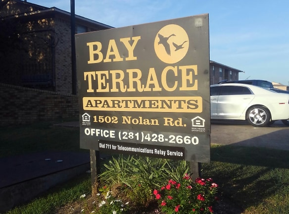 Bay Terrace Apartments - Baytown, TX