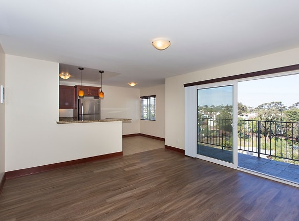 Seaview Terrace Apartments - San Diego, CA