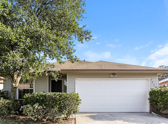 7510 International Village Dr - Jacksonville, FL