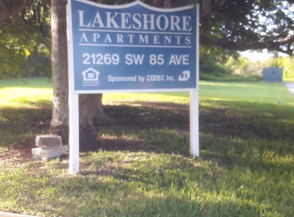 Lakeshore Apartments - Cutler Bay, FL