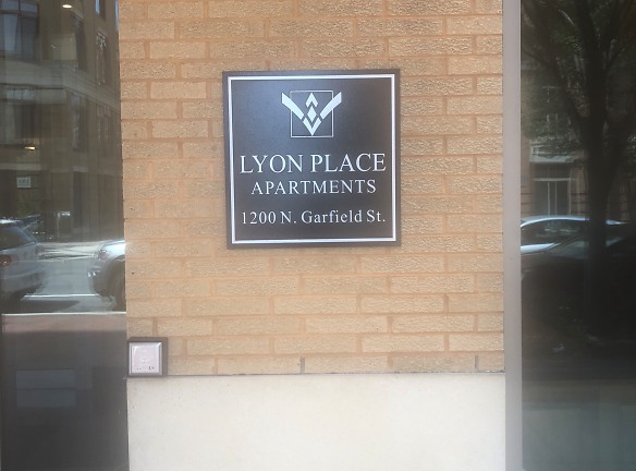 Lyon Place At Clarendon Center Apartments - Arlington, VA