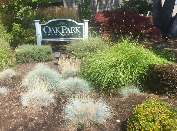 Oak Park Apartments - Corvallis, OR
