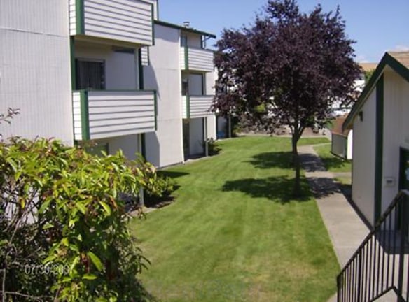 Alpine Vistas Apartments - Tacoma, WA