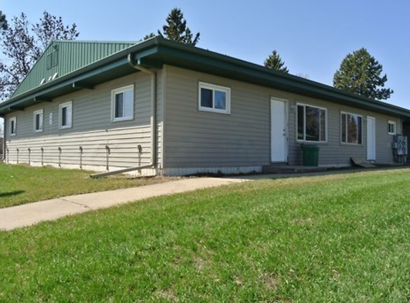 2410 4th St NW - Minot, ND
