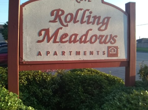 Rolling Meadows Apartments - Dallas, TX