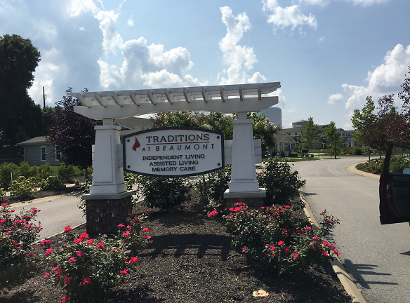 Traditions At Beaumont Senior Living Community Apartments - Louisville, KY