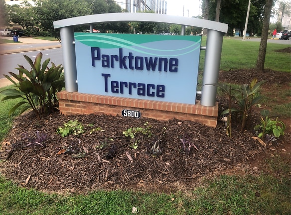 Parktowne Terrace Apartments - Charlotte, NC