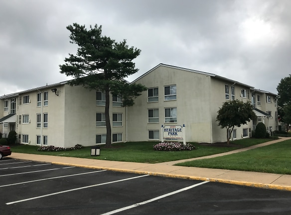 Heritage Place Apts Apartments - Fredericksburg, VA