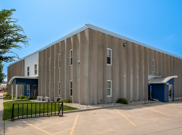 Warehouse Apartments - Fargo, ND