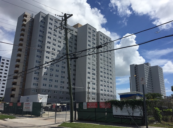 Civic Tower Apartments - Miami, FL