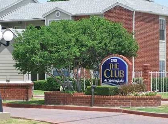 The Club At Springlake - Haltom City, TX