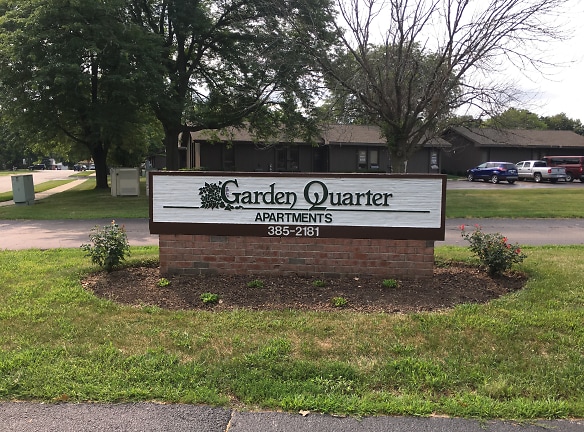 Garden Quarter Apartments - Mc Henry, IL